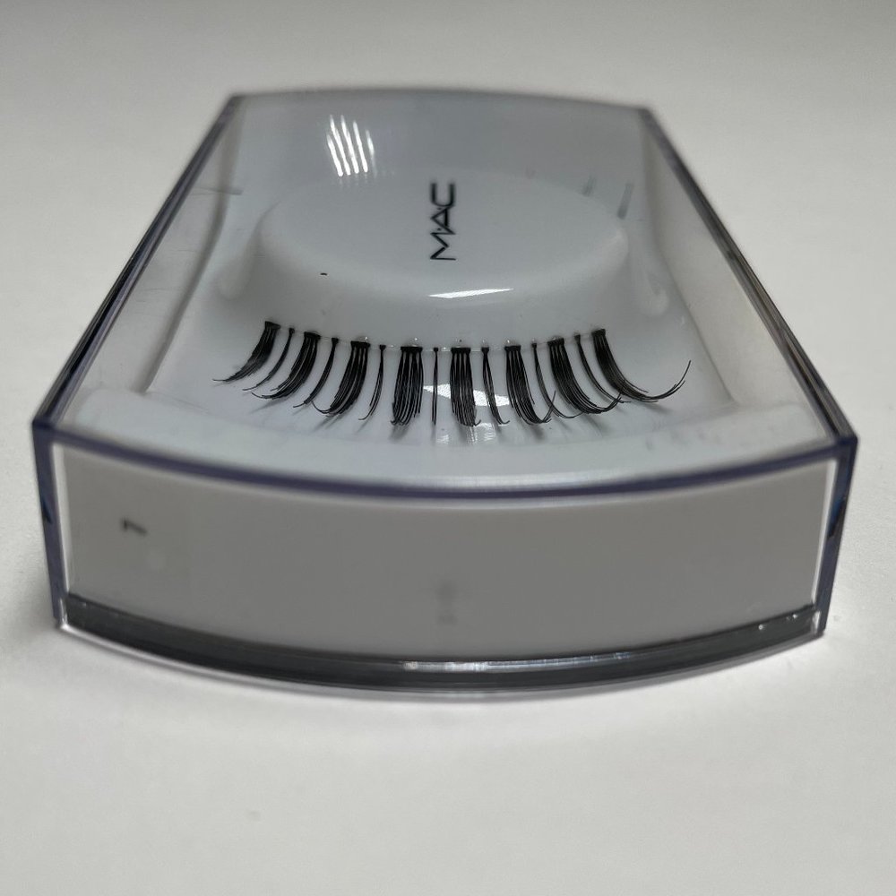 MAC False Lashes in #7 - Picture 2 of 2
